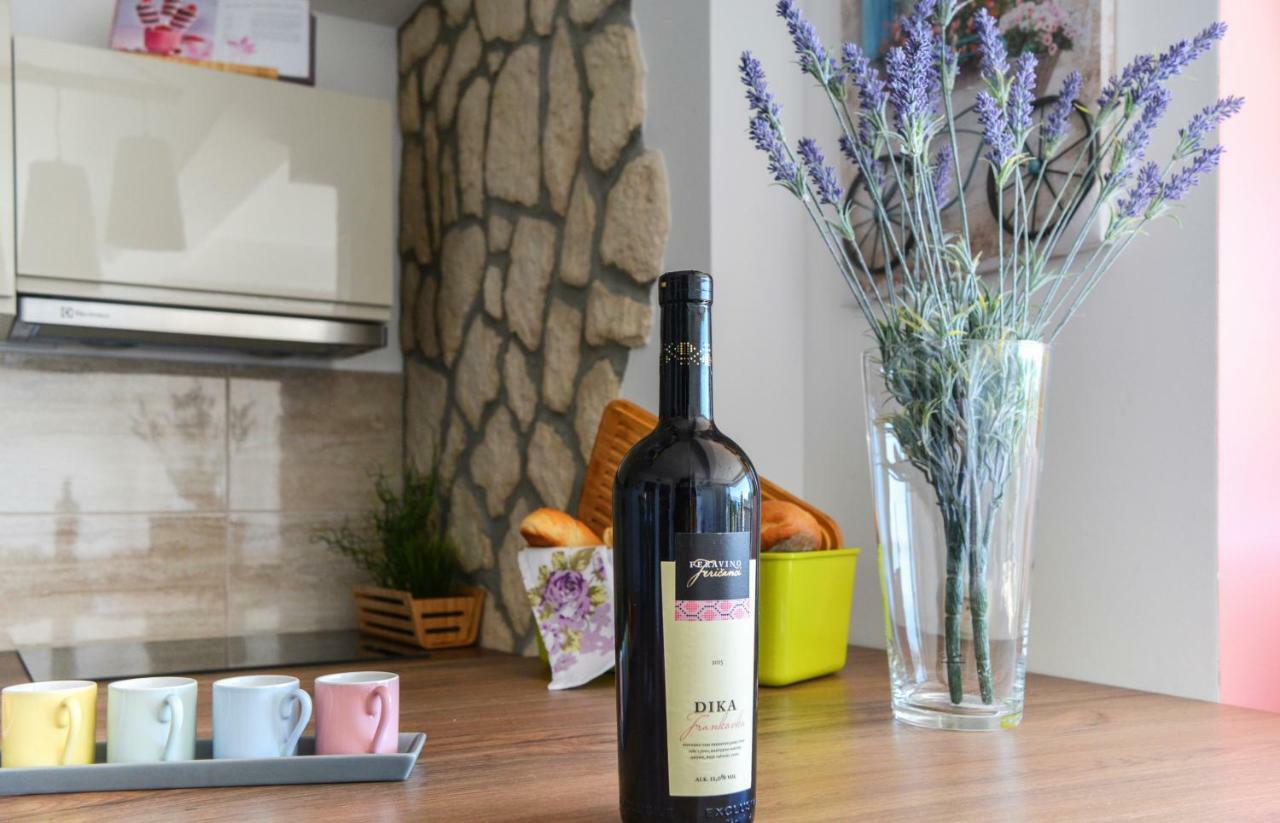 Kaj-Lux Novi Appartement Novi Vinodolski Buitenkant foto